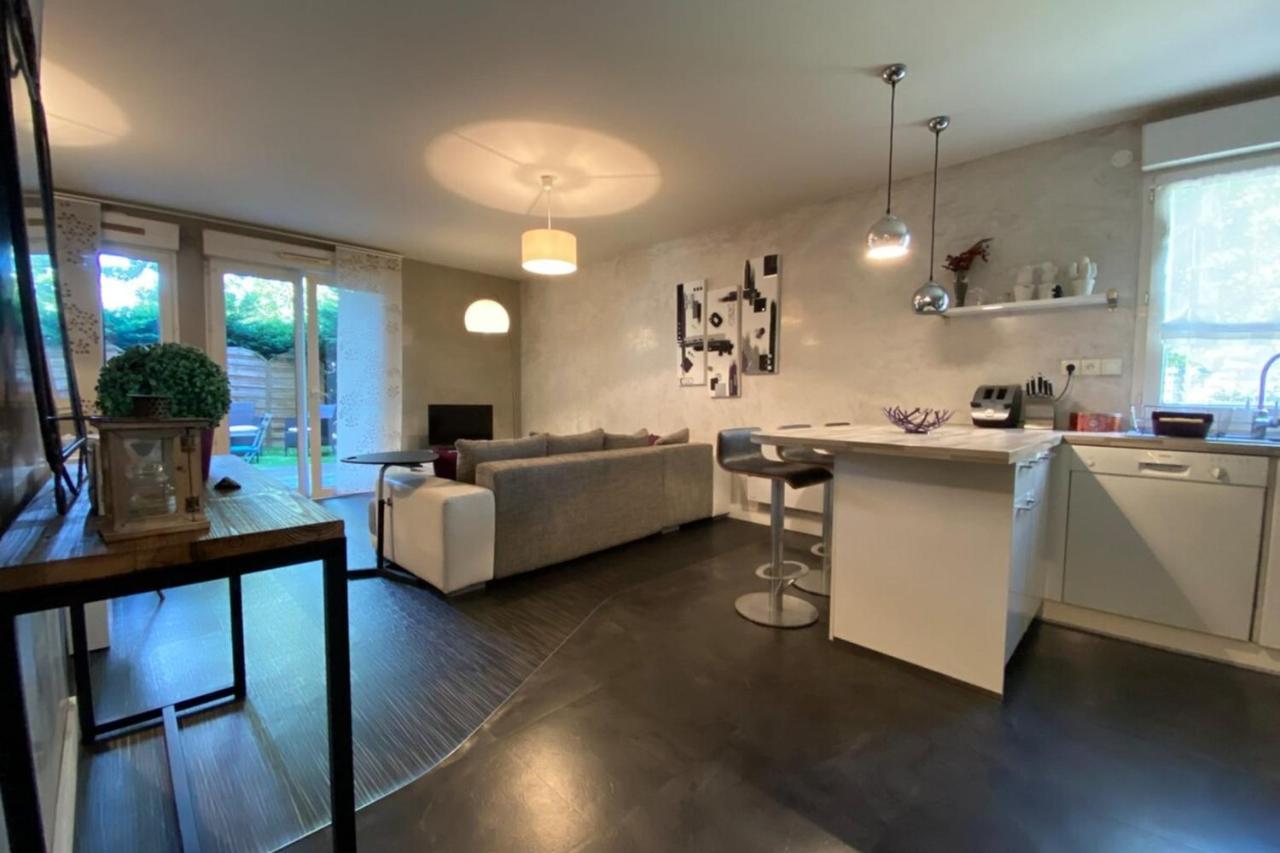 Bel Appartement Proche Tours Centre Bretonneau La Riche Exterior photo